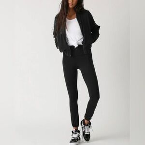 Electric and Rose Duvall Jogger in Black size Small‎